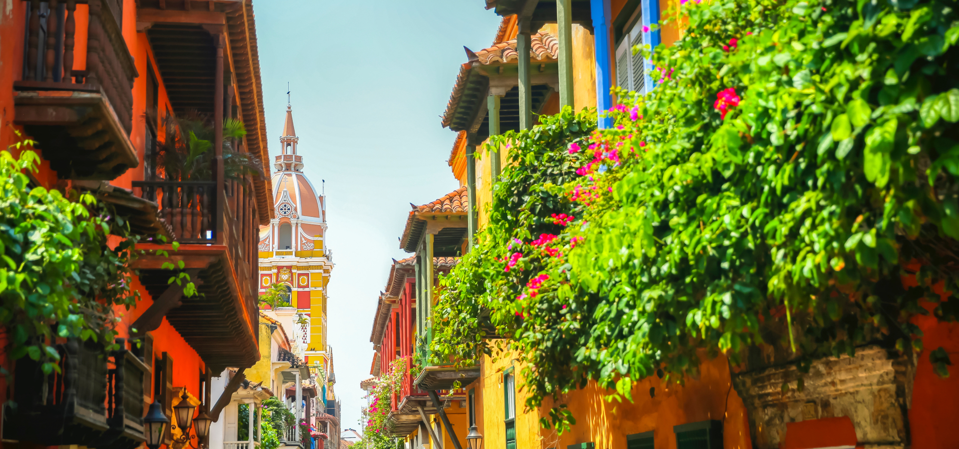 Street view of the colorful houses in old town of Cartagena, Columbia.
